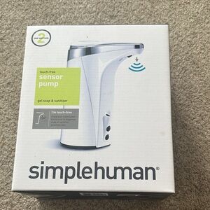 Simplehuman White and Silver Sensor Pump